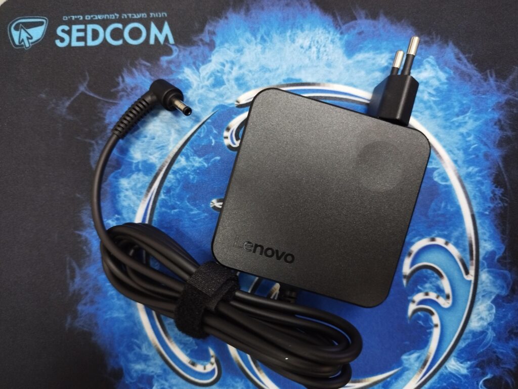 מטען מקורי Lenovo 45W חיבור בגודל 4.0x1.7 מ"מ